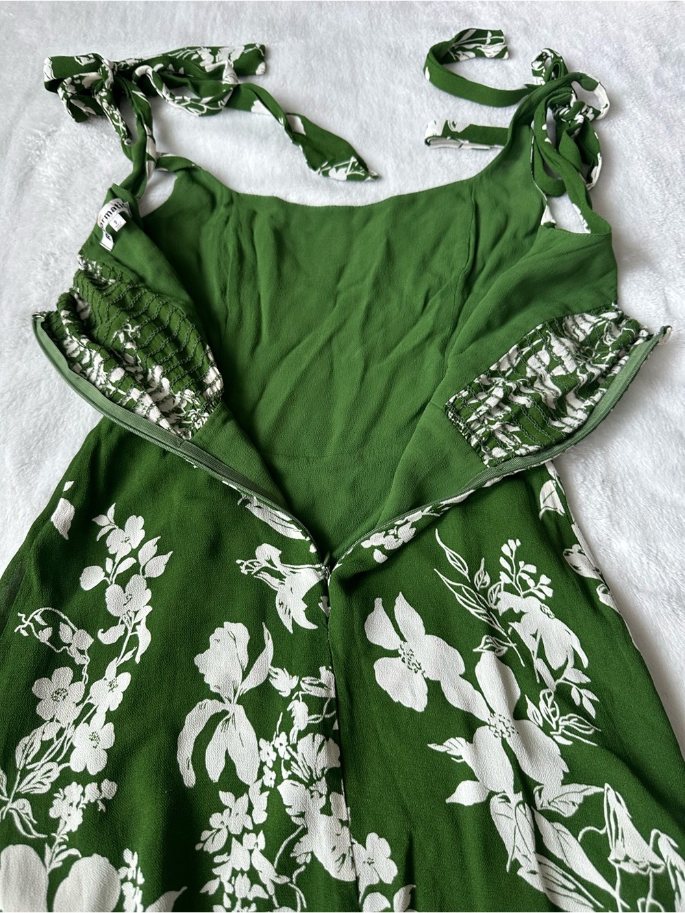 REFORMATION TWILIGHT DRESS GREEN size 2 - Picture 7 of 16